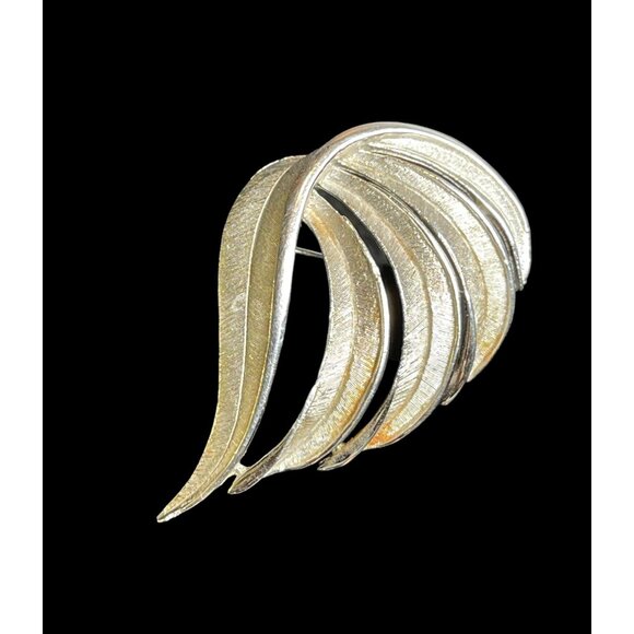 Vintage Mid Century Crown Trifari Silver Tone Feather Brooch - Picture 1 of 4